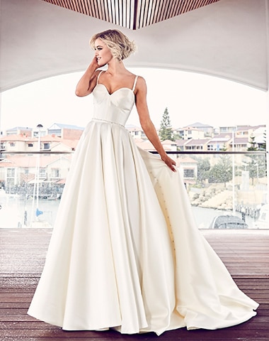 Girona - Full Skirt, Vintage - Emanuella Collection Wedding Dresses