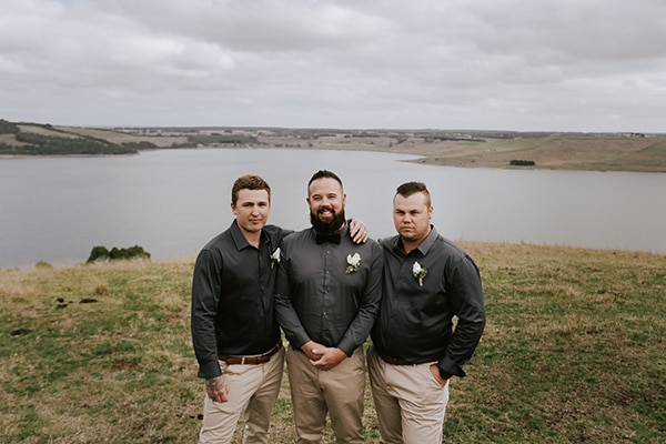 Rustic country wedding - Trent and the groomsmen