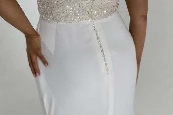 Dazzling - Sheath, Simple, V neckline - Diva Curves Collection Wedding Dresses