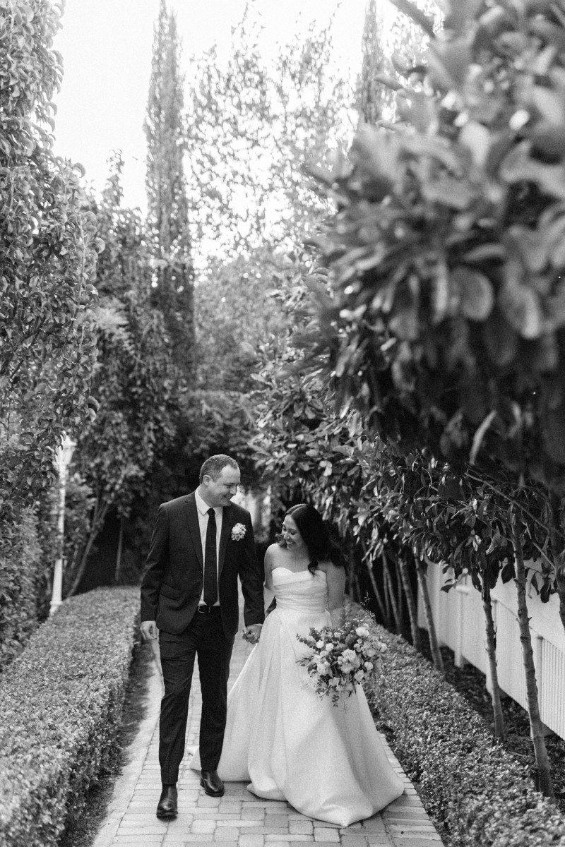 A love match made in heaven and a country wedding for Sophia & Thomas