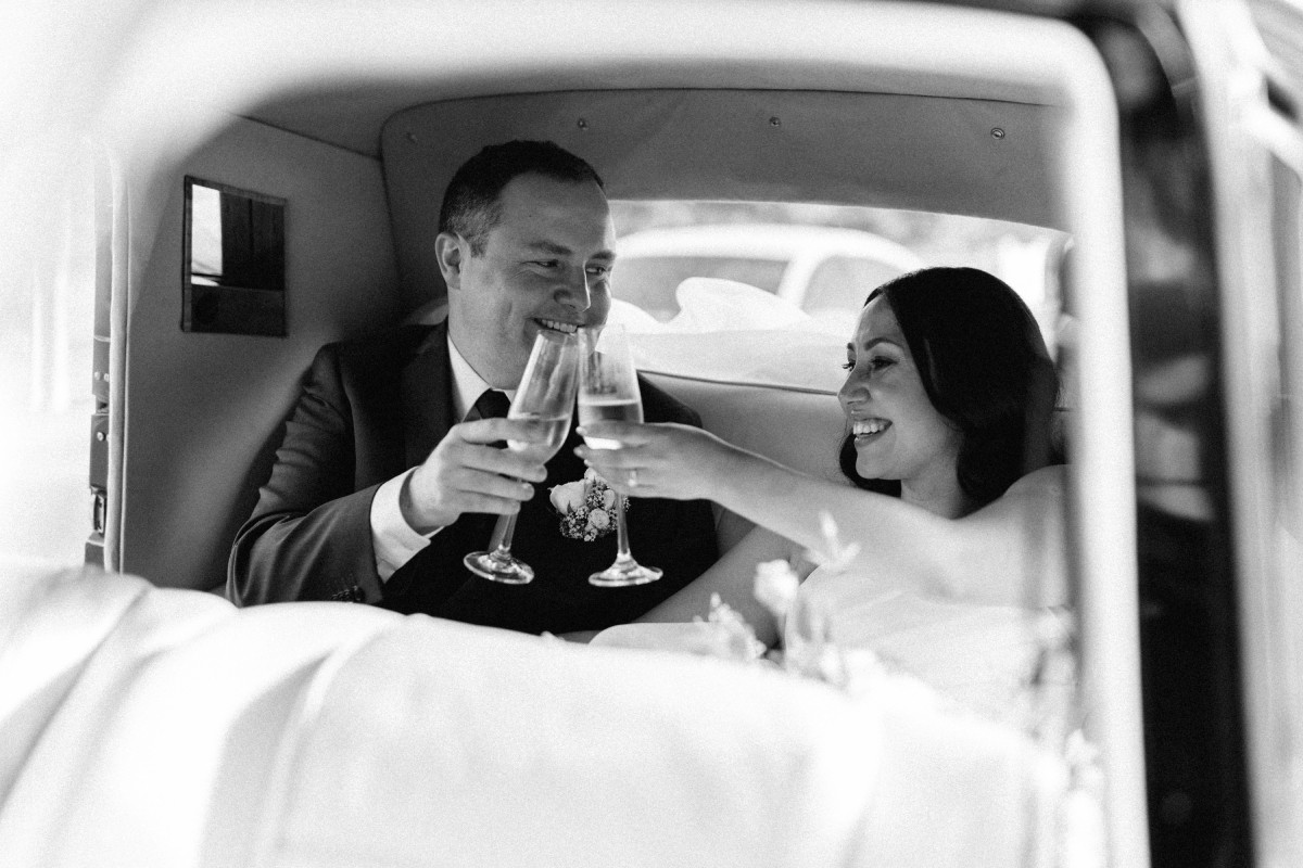 A love match made in heaven and a country wedding for Sophia & Thomas