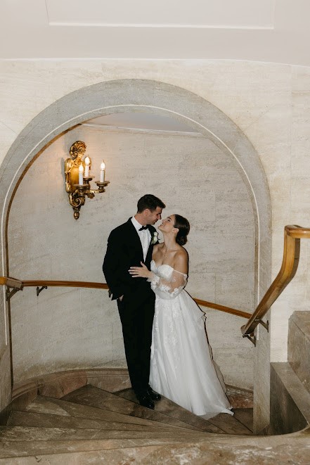 Anastasia & Benjamin’s nostalgic & traditional wedding at the Gold Ballroom of Hotel Du Pont, Delaware
