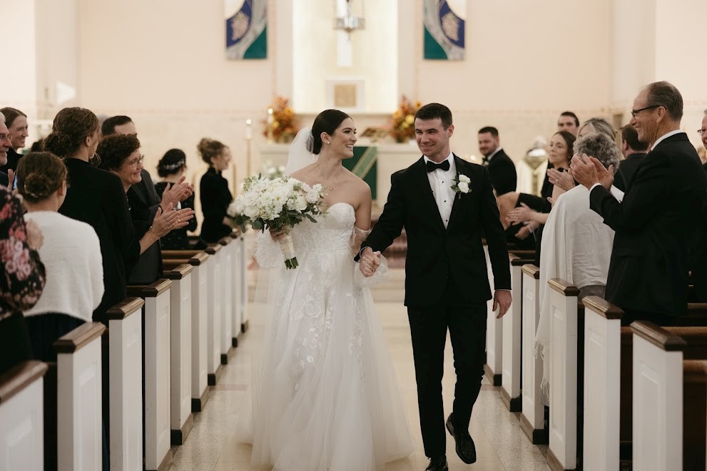 Anastasia & Benjamin’s nostalgic & traditional wedding at the Gold Ballroom of Hotel Du Pont, Delaware
