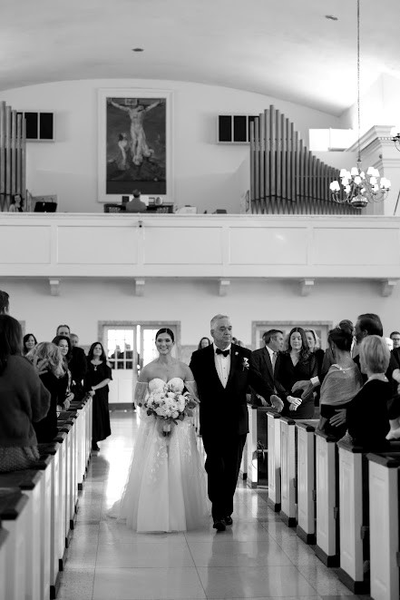 Anastasia & Benjamin’s nostalgic & traditional wedding at the Gold Ballroom of Hotel Du Pont, Delaware
