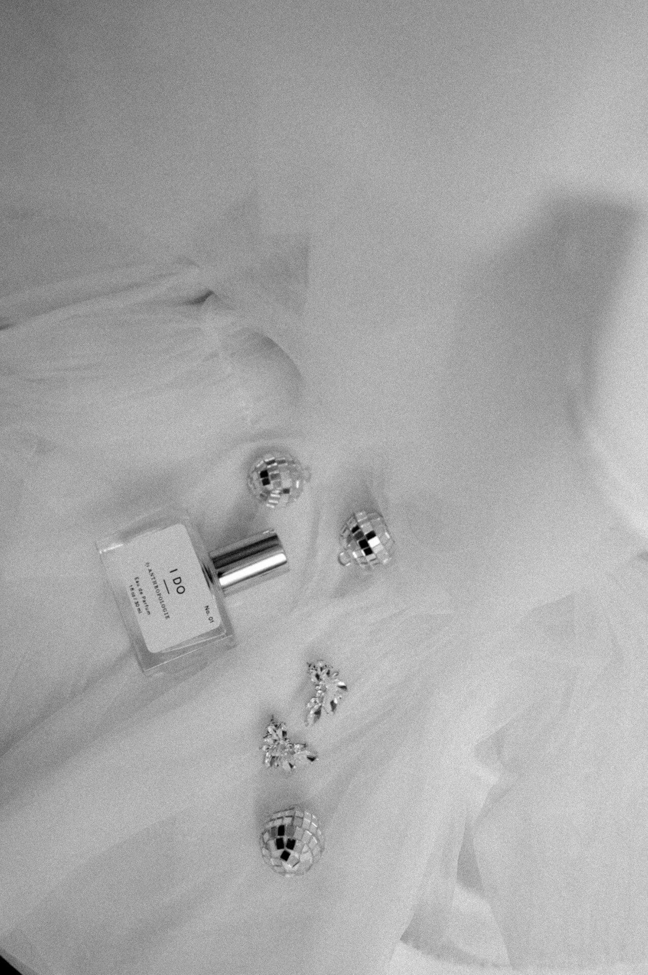 Real bride Carolyn wedding accessories