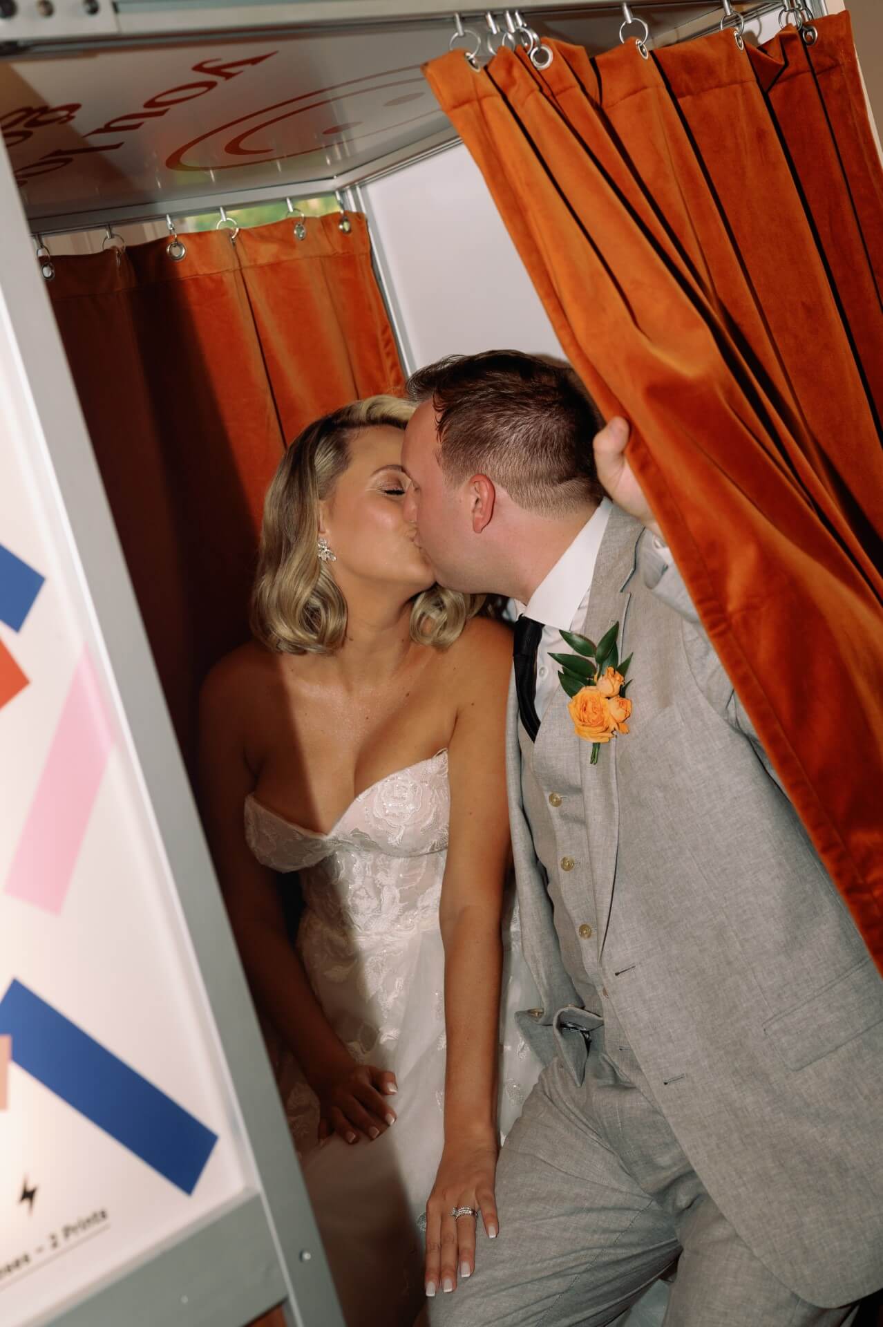 photo booth bride and groom