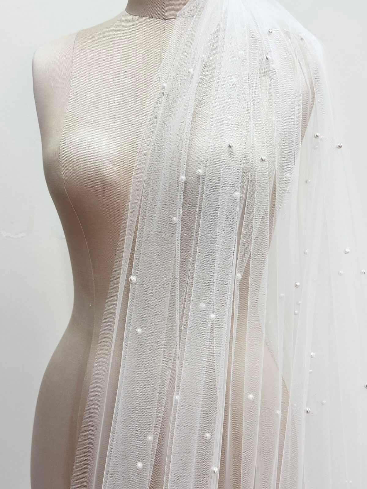 Paola-5mm-scattered-Pearl-beaded-veil-by-Peter-Trends-Bridal-2